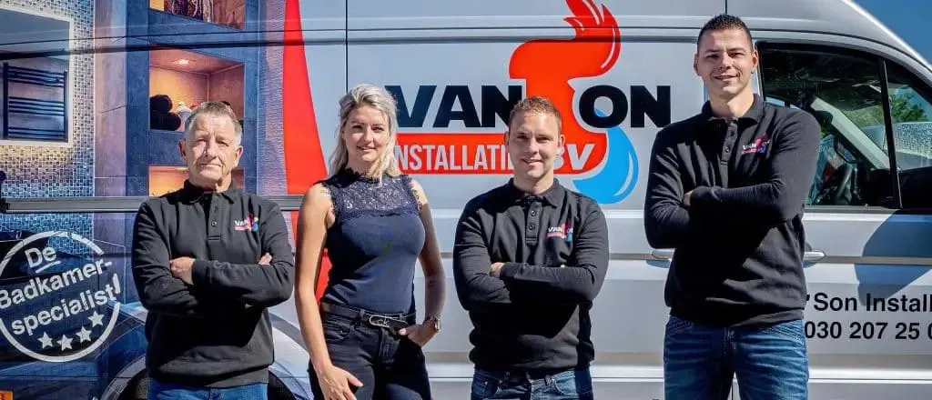 Het team van Van Son Installaties voor de bedrijfsbus